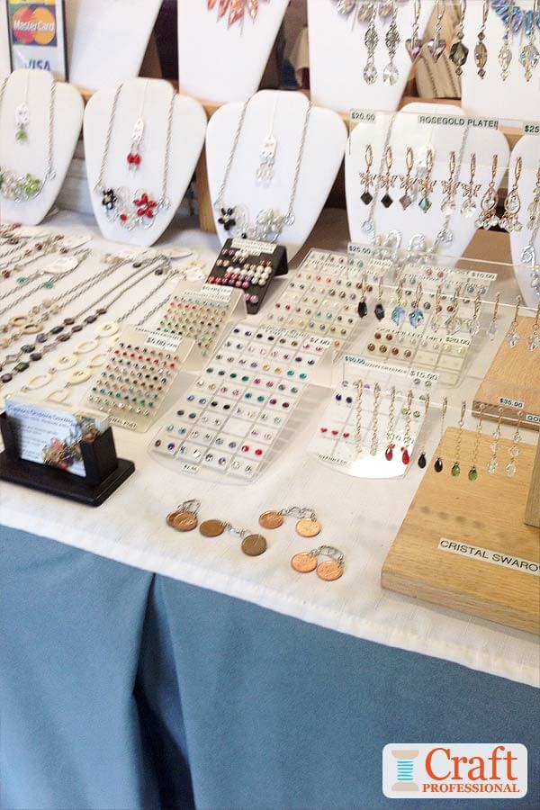 DIY TABLETOP EARRING DISPLAY  PERFECT EARRING DISPLAY FOR CRAFT SHOWS 