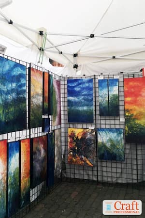 How to Display Paintings at an Art Show